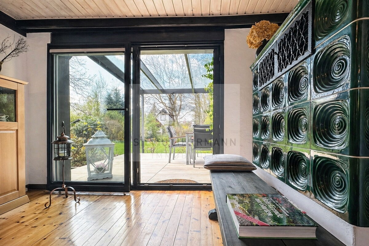 Erdgeschoss Terrassenausgang mit Ofen