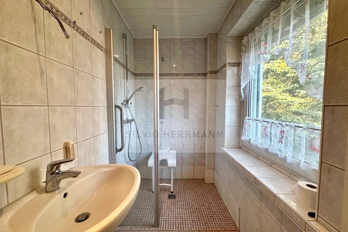 Erdgeschoss Badezimmer