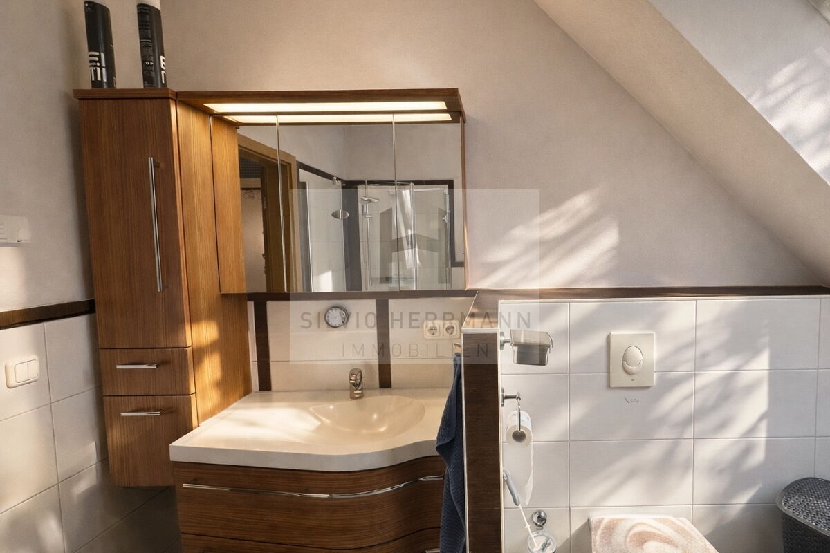 Dachgeschoss Badezimmer