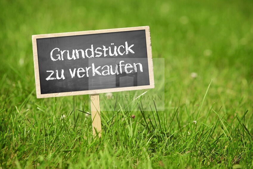Grundstück